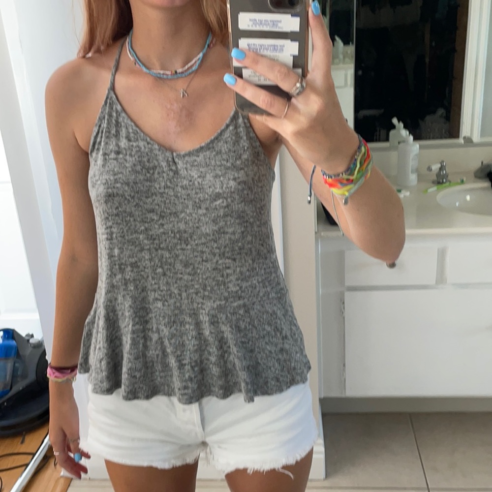 grey flowy tank top